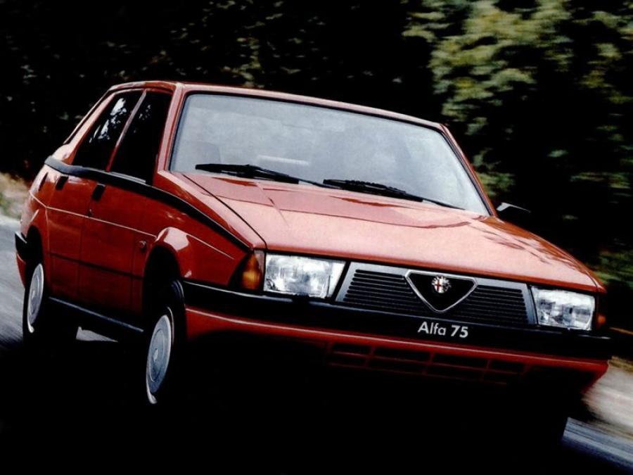  Alfa Romeo 75 1985 года  (фото 3 из 5)